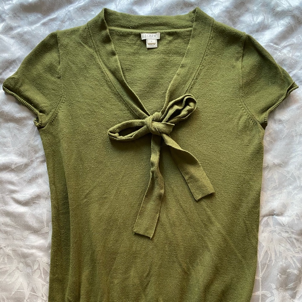 J. Crew short sleeved sweater with bow